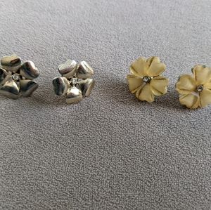 🛍️3/$15--two pairs post lower earrings: one pair w/cream petals, the other gold